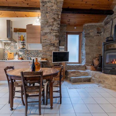 Petite Maison Pleine Nature La Bastide-Pradines Eksteriør billede