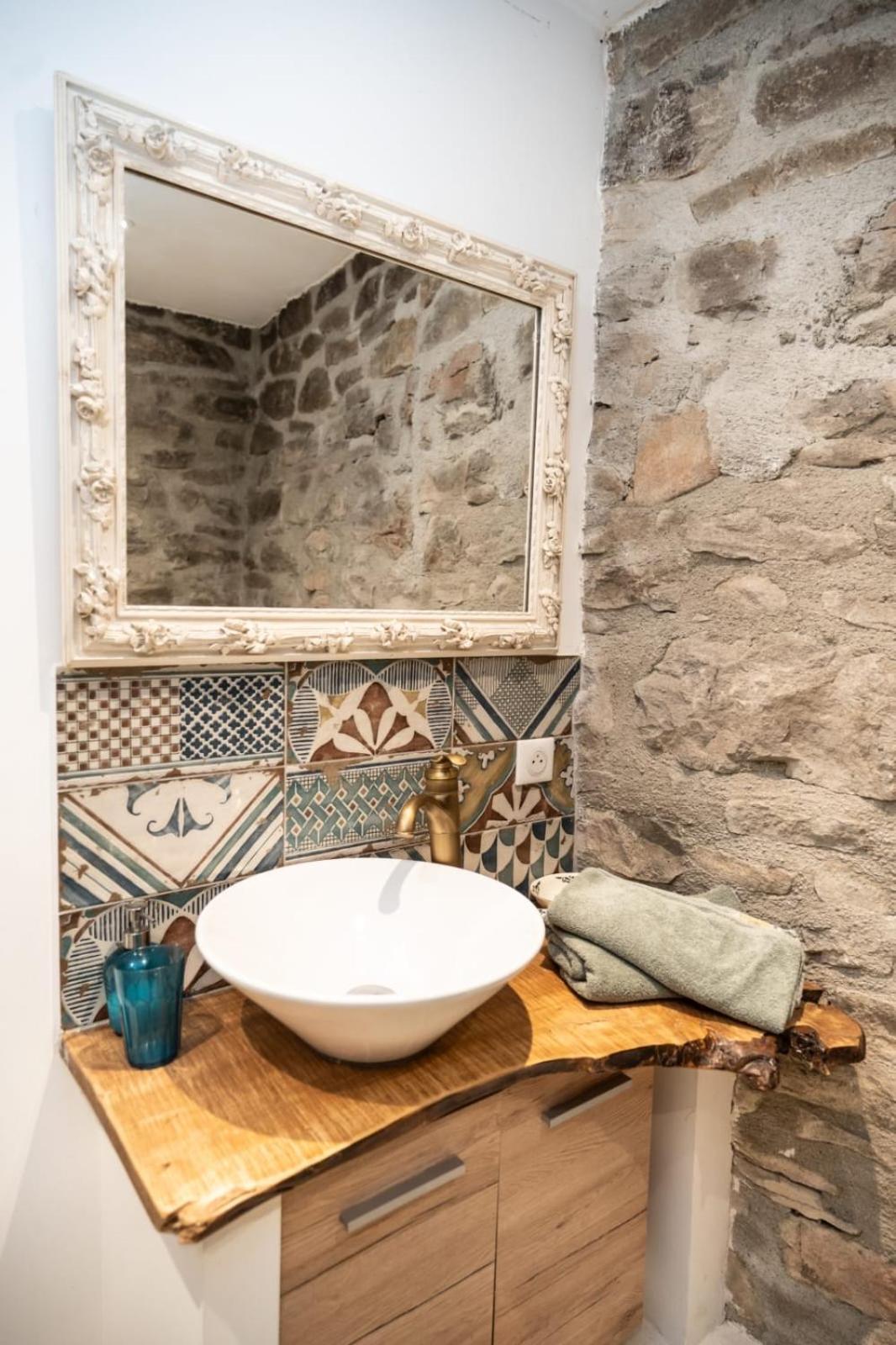 Petite Maison Pleine Nature La Bastide-Pradines Eksteriør billede